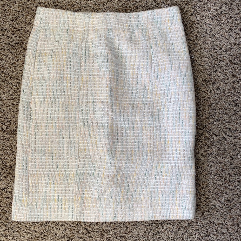 tweed pencil skirt